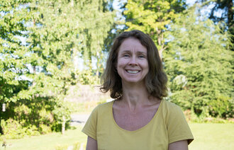 Bildet viser seniorrådgiver og fysiolog Anne Hilde Røsvik i Folkehelseinstituttet.