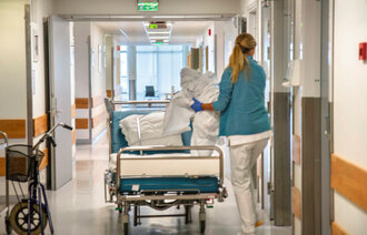 Sykepleier i arbeid