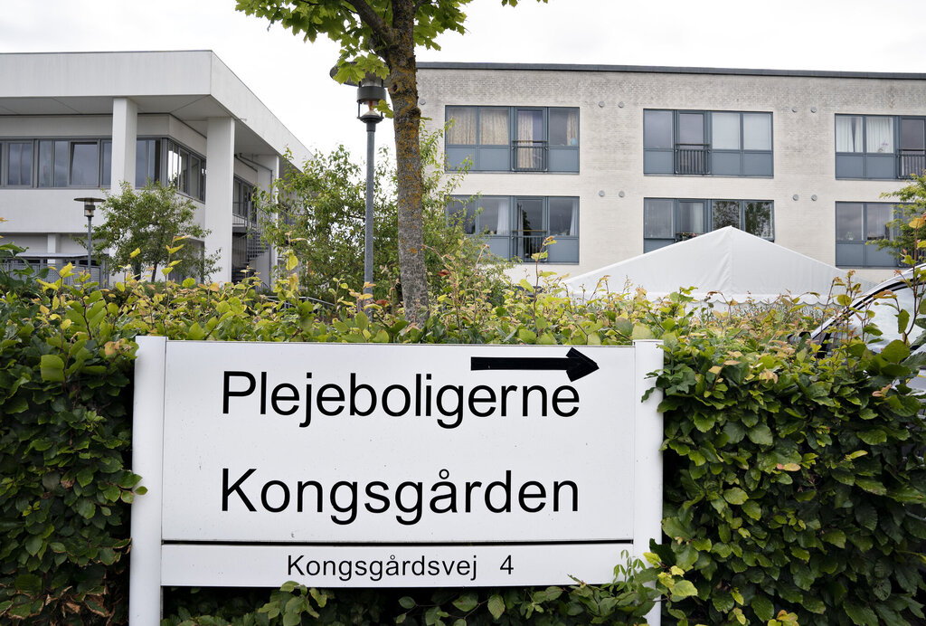 Bildet viser fasaden på Kongsgården plejehjem i Aarhus i Danmark