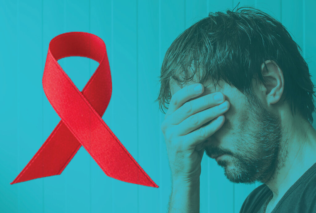 Bildet viser den røde aidssløyfen og en mann som holder hånden fortvilet over øynene