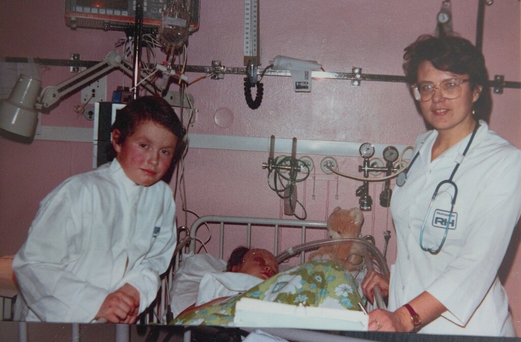 Synnøve og Paul Vangberg på Rikshospitalet