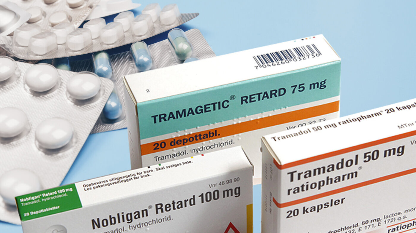 Bildet viser noen brett med tabletter samt tablettesker med ulike smertestillende tabletter
