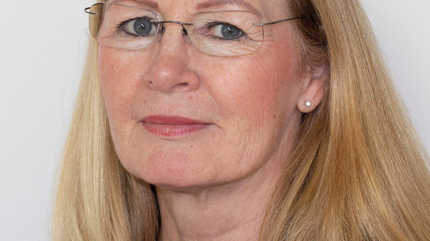 Nina Kristine Sorknes, seniorrådgiver i avdeling for resistens- og infeksjonsforebygging på Folkehelseinstituttet. Intensiv- og hygienesykepleier.