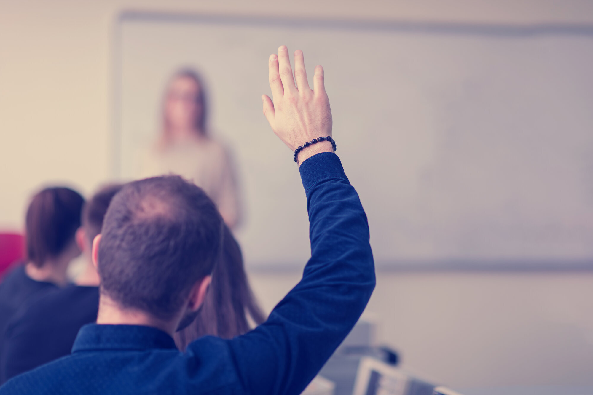 Sykepleierstudent Bildet visr en elev i et klasserom