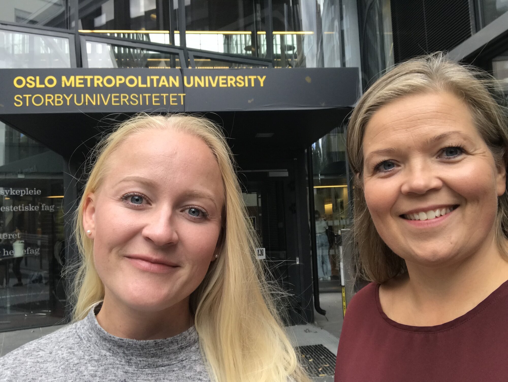 Martine Gyth-Dehli, Anna Lilja Bjørnsdottir Bildet viser Martine Gyth-Dehli og Anna Lilja Bjørnsdottir utenfor Oslomet.