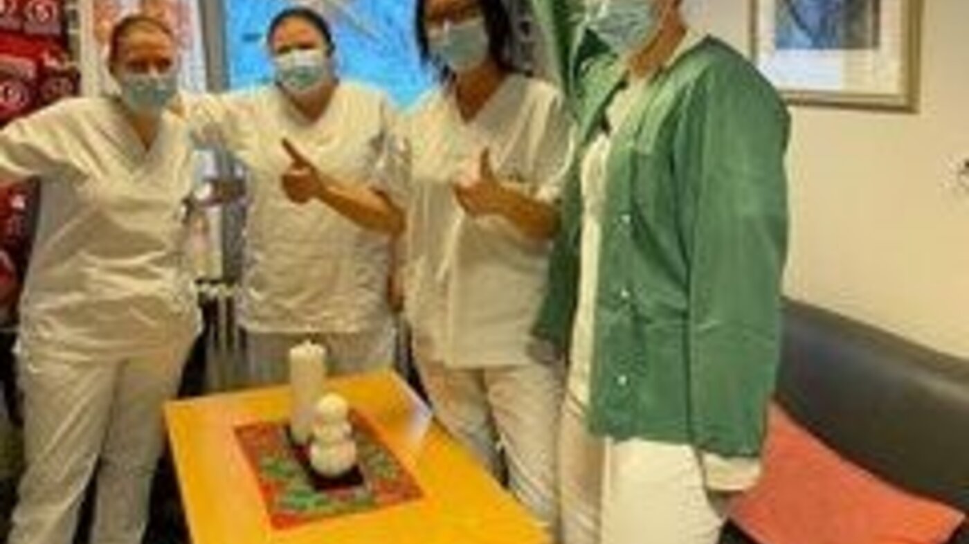 Bildet viser seksjonsleder Ida Gule, sykepleierne May-Lise Aasen og Sonja Neerland, og ortlis3 Inger Mo.