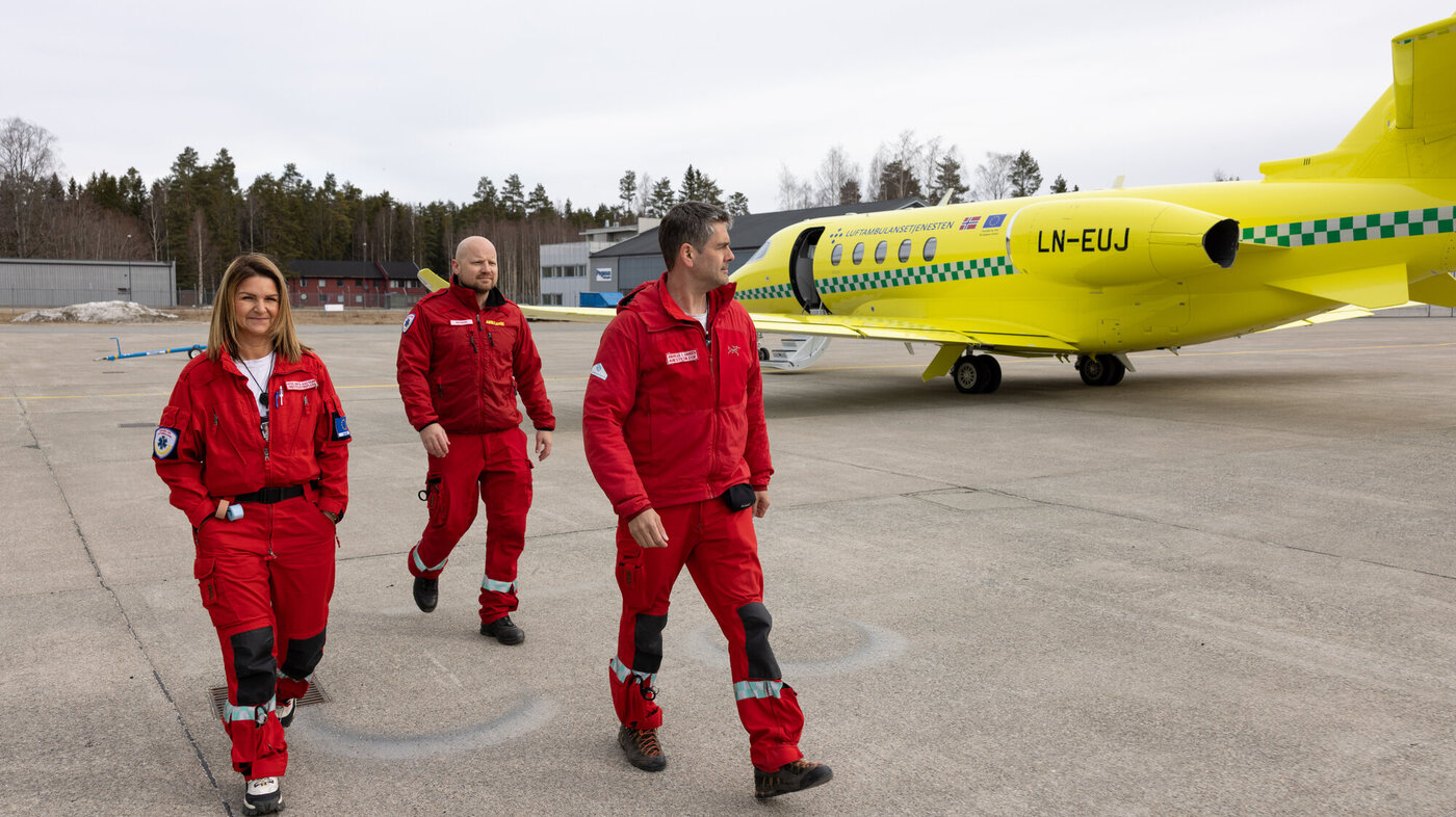 anestesilege Andreas E. Hansen, paramedikc Andreas Gustavsen og anestesisykepleier Hege Anita Aastrøm. anestesilege Andreas E. Hansen, paramedikc Andreas Gustavsen og anestesisykepleier Hege Anita Aastrøm.