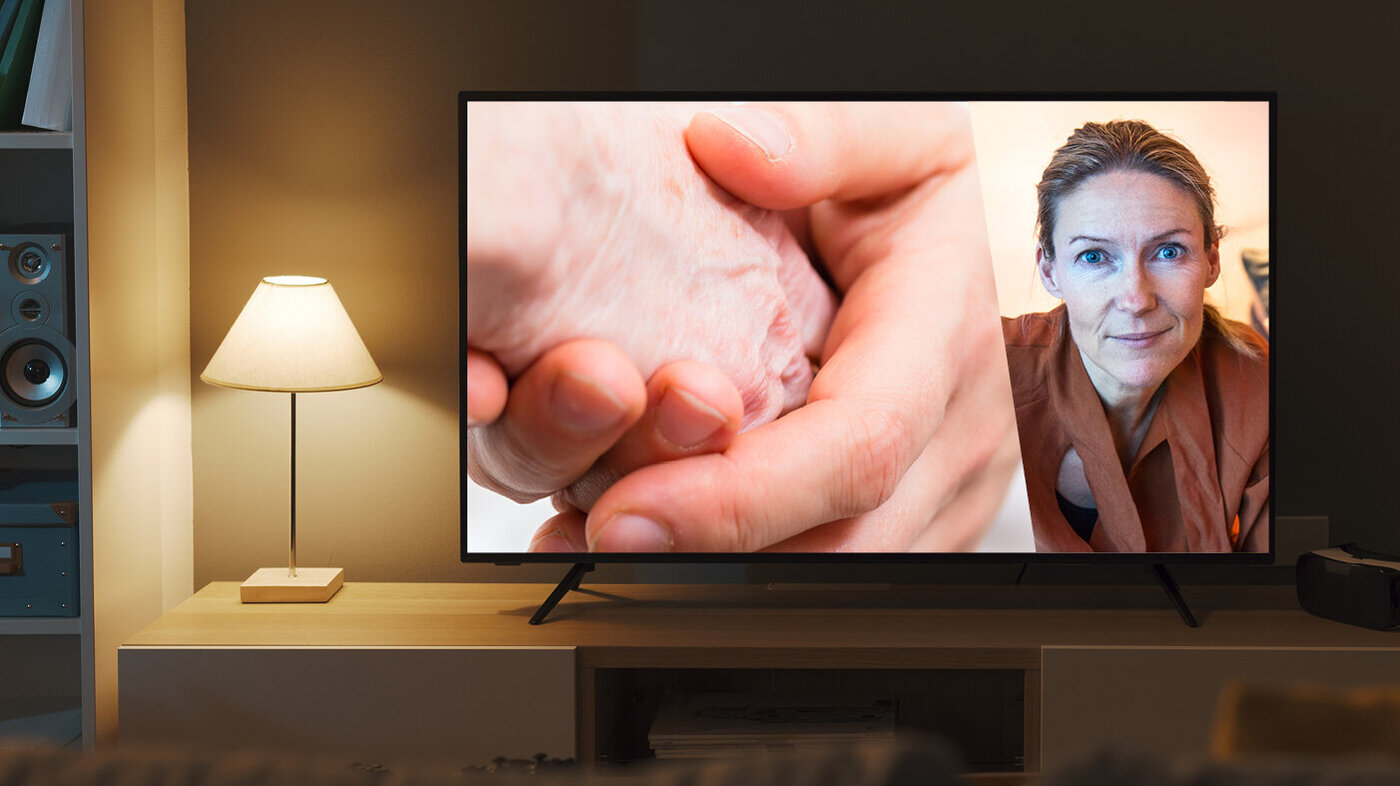 Montasjen viser en tv-skjerm med to hender som holder i hverandre og Helene Sandvig