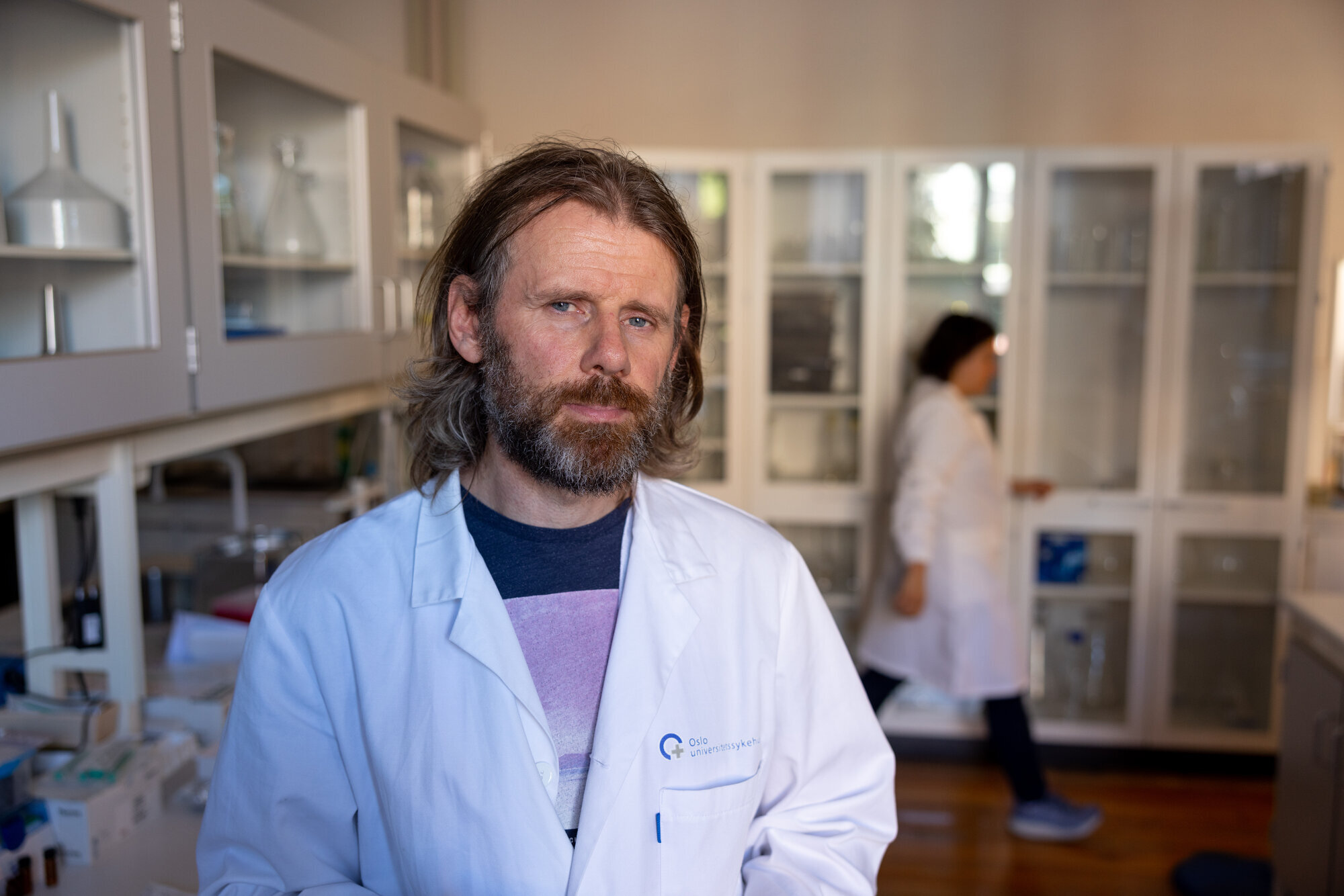 Niklas Nilsson Bildet viser Niklas Nilsson i laboratoriet.
