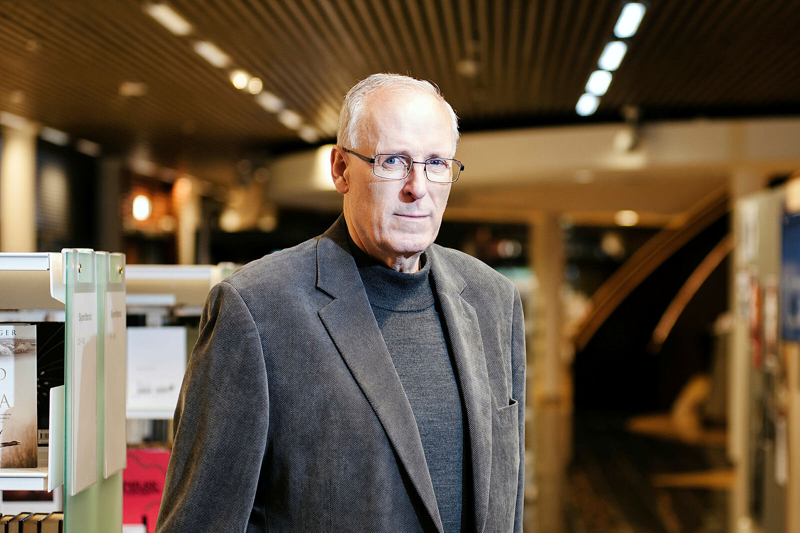 Tore Bakken Bildet viser Tore Bakken, forfatter og foredragsholder, tidligere pilleavhengig.