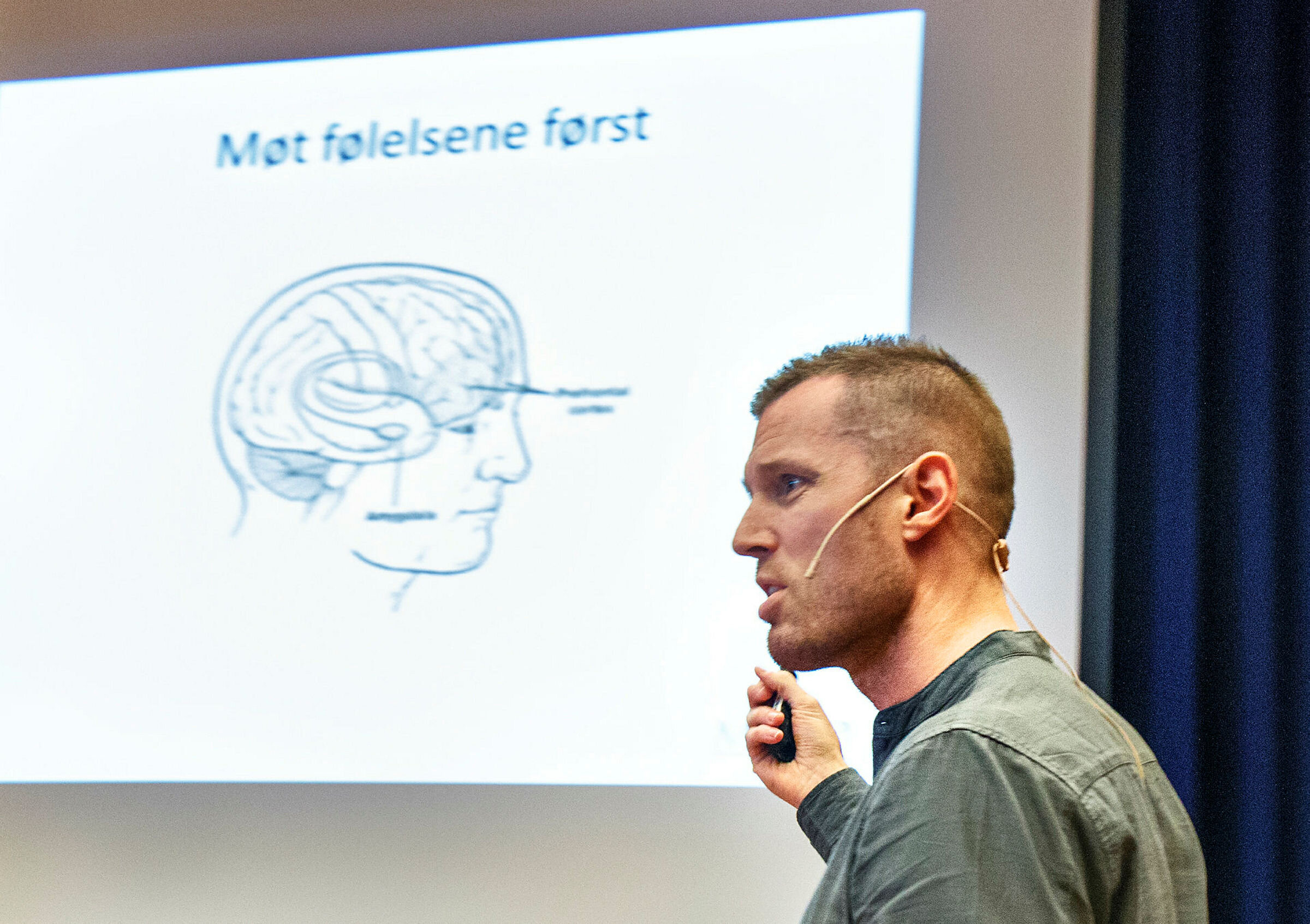 Thomas Nag Thomas Nag, psykiatrisk sykepleier, Haukeland universitetssykehus, underviser om MAP-modellen, her på Gaustad sykehus