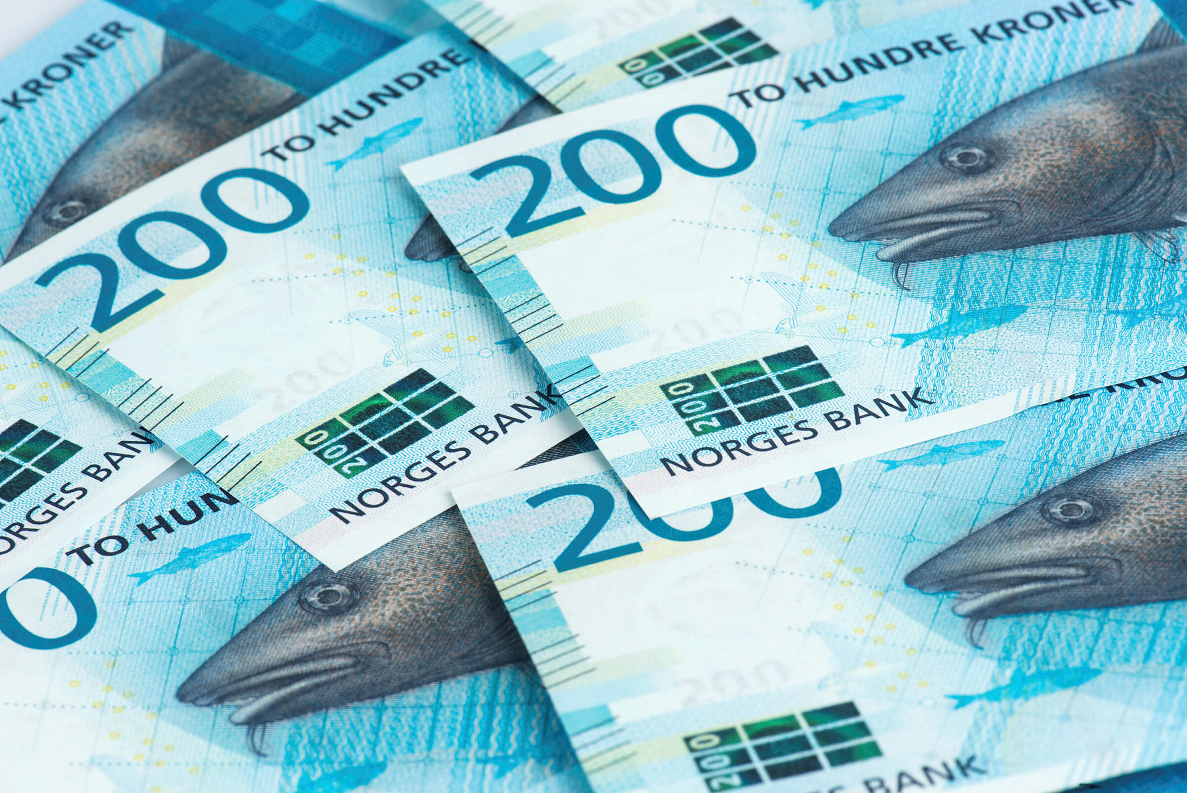 200 kroners-sedler Bildet viser de nye 200 kroners-sedlene fra Norges bank