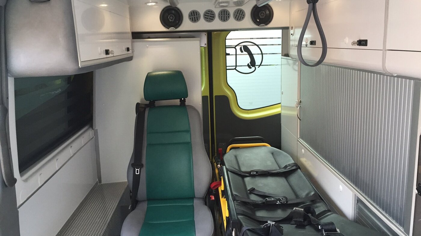 Den psykitatriske ambulansen er utstyrt annerledes enn en vanlig ambulanse