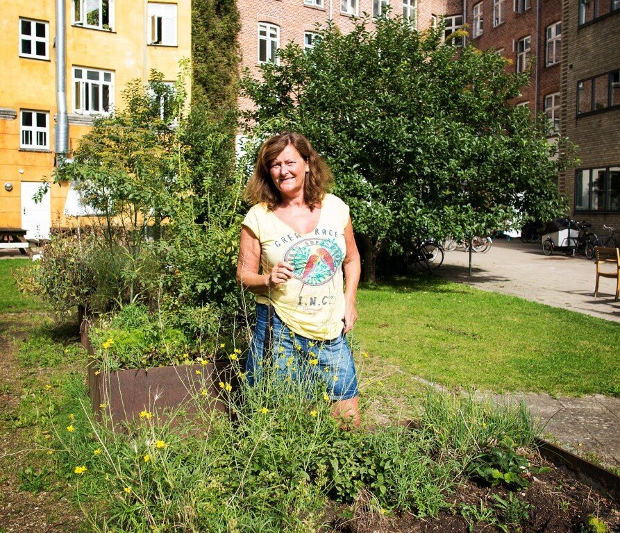 Jo Helvad, Rundskuedagens plejecenter, København Bildet viser Jo Helvad i hagen til Rundskuedagens plejecenter.