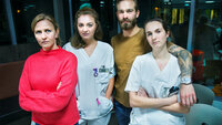 Sykepleiere: Ingunn Tveiterås (f.v.), Guro Folgerø, Lar Pilskog og Camilla McCormack på Haukeland univsersitetssjukehus.