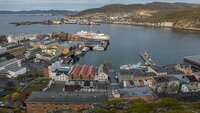 Oversiktsbilde av Hammerfest by i Finnmark