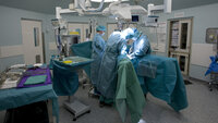 Bildet viser en operasjon ved St Olavs hospital